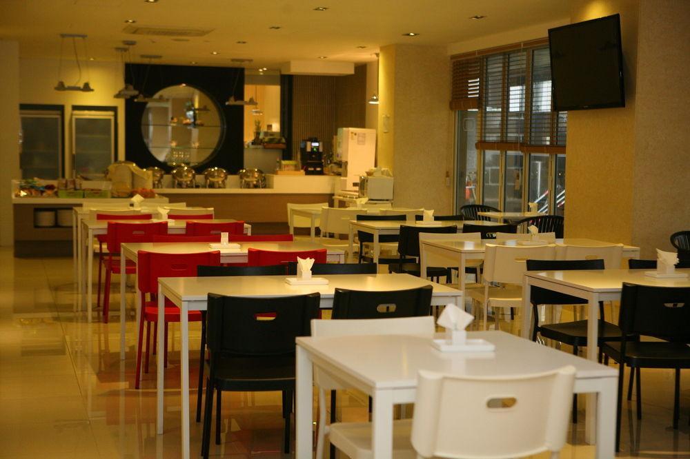Suwon Reve Hotel Exterior foto