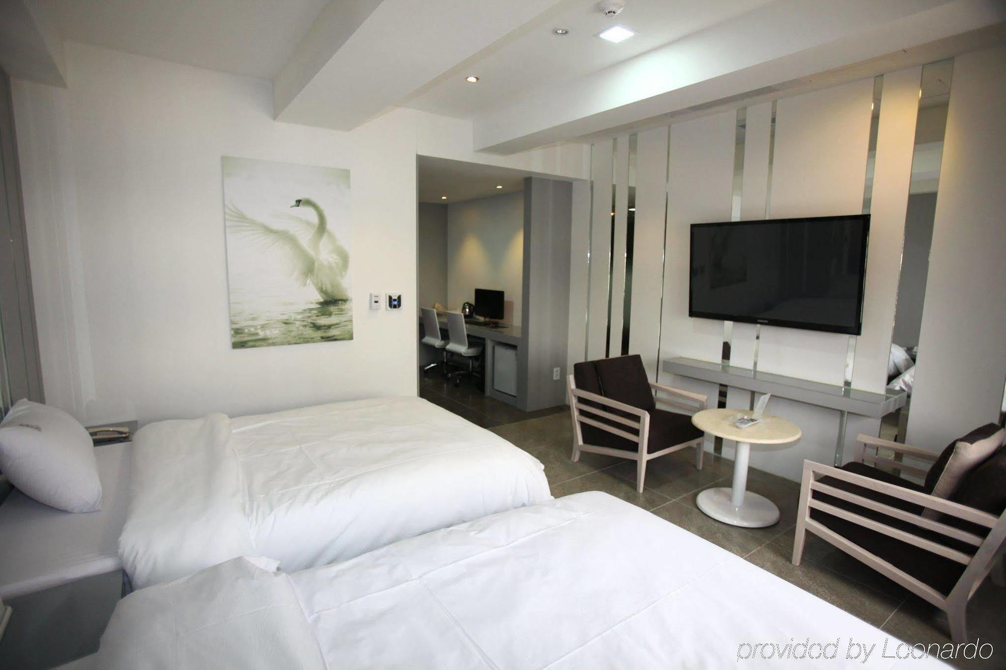 Suwon Reve Hotel Quarto foto