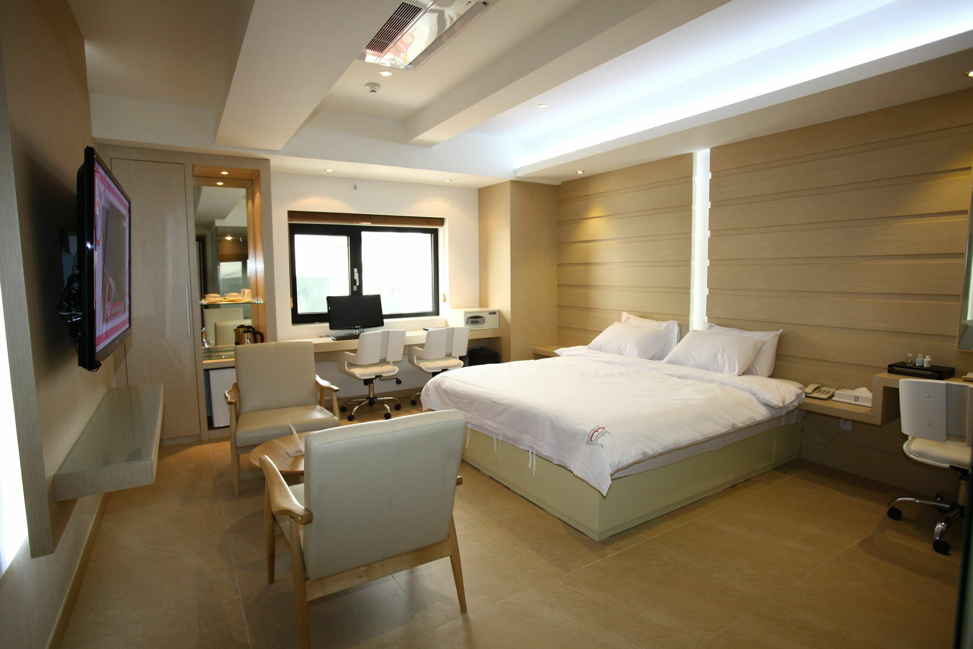 Suwon Reve Hotel Exterior foto
